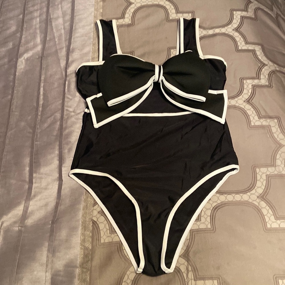 New! Women’s bathing suit